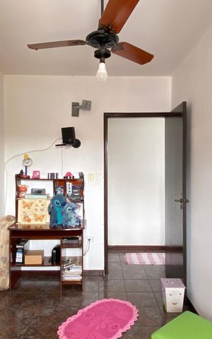 Casa à venda com 250m², 4 quartos e 10 vagas Casa à venda com 250m², 4 quartos e 10 vagasQuarto 3