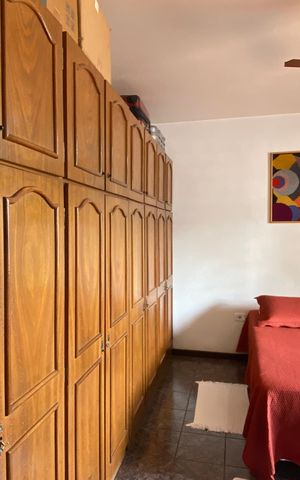 Casa à venda com 250m², 4 quartos e 10 vagas Casa à venda com 250m², 4 quartos e 10 vagasQuarto 1
