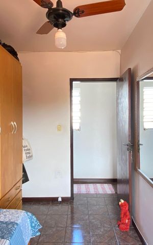 Casa à venda com 250m², 4 quartos e 10 vagas Casa à venda com 250m², 4 quartos e 10 vagasQuarto 2