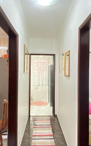 Casa à venda com 250m², 4 quartos e 10 vagas Casa à venda com 250m², 4 quartos e 10 vagasCorredor Superior