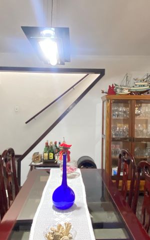 Casa à venda com 250m², 4 quartos e 10 vagas Casa à venda com 250m², 4 quartos e 10 vagas Sala de Jantar