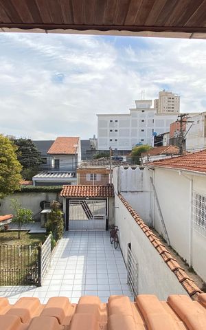 Casa à venda com 250m², 4 quartos e 10 vagas Casa à venda com 250m², 4 quartos e 10 vagasQuarto 3 - Vista