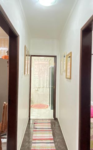 Casa à venda com 250m², 4 quartos e 10 vagas Casa à venda com 250m², 4 quartos e 10 vagasCorredor Superior