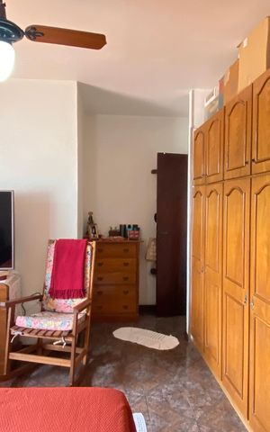 Casa à venda com 250m², 4 quartos e 10 vagas Casa à venda com 250m², 4 quartos e 10 vagasQuarto 1