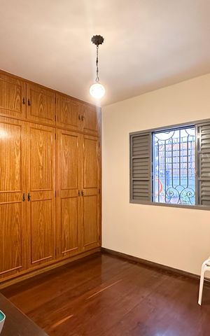 Casa à venda com 150m², 2 quartos e 3 vagas Casa à venda com 150m², 2 quartos e 3 vagasQuarto