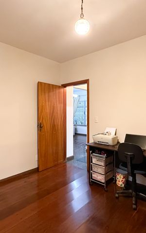 Casa à venda com 150m², 2 quartos e 3 vagas Casa à venda com 150m², 2 quartos e 3 vagasQuarto