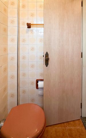Casa à venda com 150m², 2 quartos e 3 vagas Casa à venda com 150m², 2 quartos e 3 vagasBanheiro de serviço