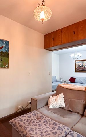 Casa à venda com 150m², 2 quartos e 3 vagas Casa à venda com 150m², 2 quartos e 3 vagasSala de Estar