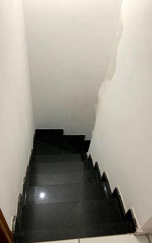 Casa à venda com 122m², 3 quartos e 2 vagas