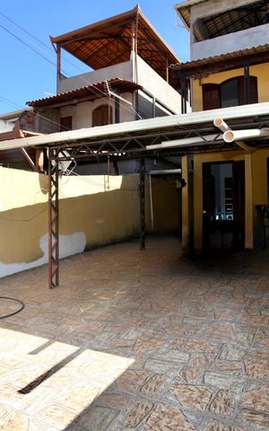 Casa à venda com 130m², 3 quartos e 4 vagas Casa à venda com 130m², 3 quartos e 4 vagasGaragem