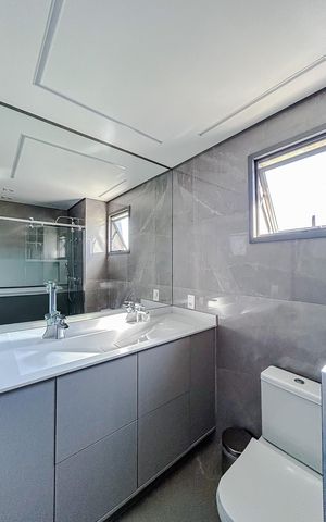 Apartamento para alugar com 105m², 2 quartos e 2 vagasBanheiro da Suíte 1