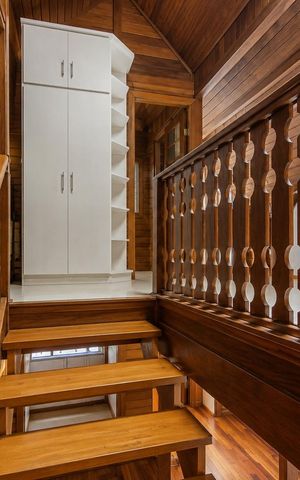 Casa de condomínio à venda com 245m², 3 quartos e 2 vagas Casa de condomínio à venda com 245m², 3 quartos e 2 vagasEsvada