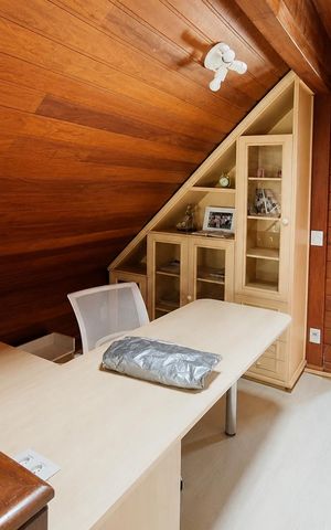Casa de condomínio à venda com 245m², 3 quartos e 2 vagas Casa de condomínio à venda com 245m², 3 quartos e 2 vagasCorredor