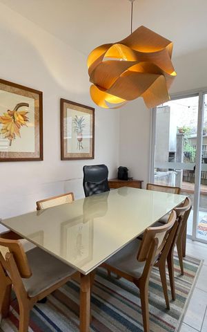 Casa de condomínio à venda com 110m², 3 quartos e 2 vagas Casa de condomínio à venda com 110m², 3 quartos e 2 vagasSala