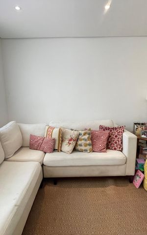 Casa de condomínio à venda com 110m², 3 quartos e 2 vagas Casa de condomínio à venda com 110m², 3 quartos e 2 vagasSala