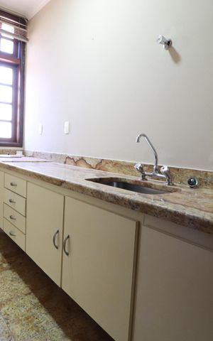 Casa para alugar com 396m², 5 quartos e 4 vagasLavabo 2