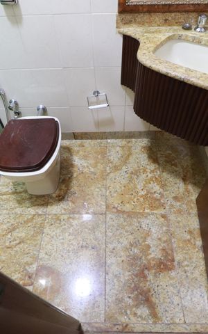Casa para alugar com 396m², 5 quartos e 4 vagasBanheiro suite 2