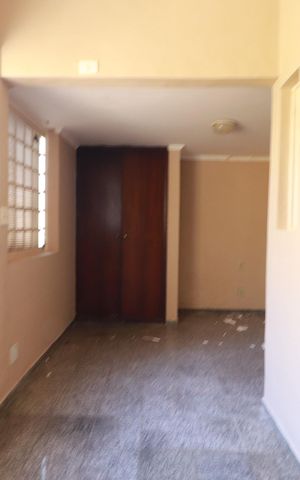 Casa para alugar com 396m², 5 quartos e 4 vagasÁrea de serviço 