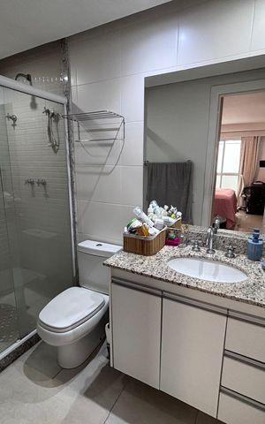 Apartamento à venda com 89m², 2 quartos e 2 vagas Apartamento à venda com 89m², 2 quartos e 2 vagasBanheiro do Quarto 1
