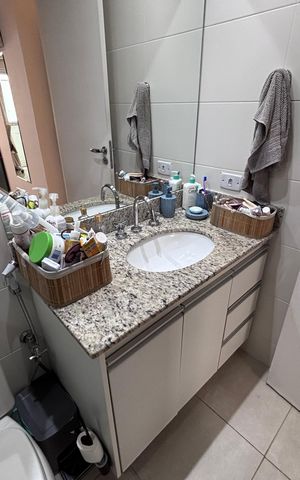 Apartamento à venda com 89m², 2 quartos e 2 vagas Apartamento à venda com 89m², 2 quartos e 2 vagasBanheiro do Quarto 1