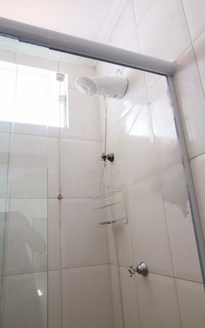 Casa à venda com 196m², 3 quartos e 4 vagas