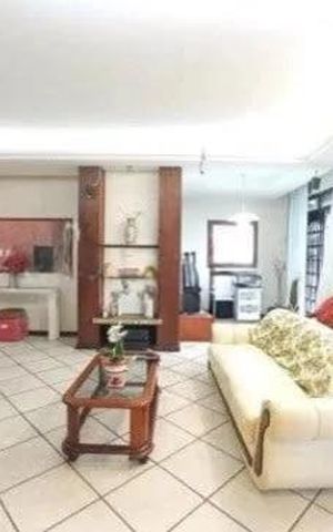 Apartamento à venda com 236m², 3 quartos e 1 vaga