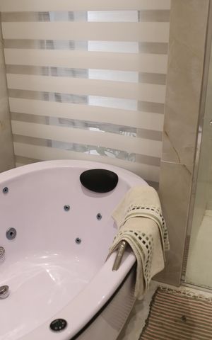 Casa à venda com 234m², 3 quartos e 3 vagasSuite Quarto 1