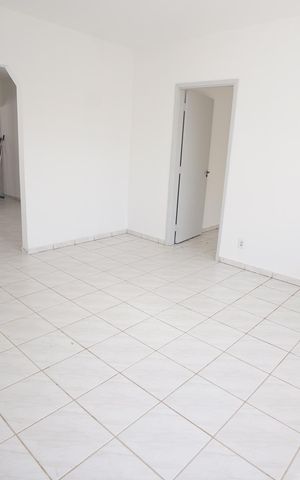 Casa para alugar com 390m², 3 quartos e 4 vagas