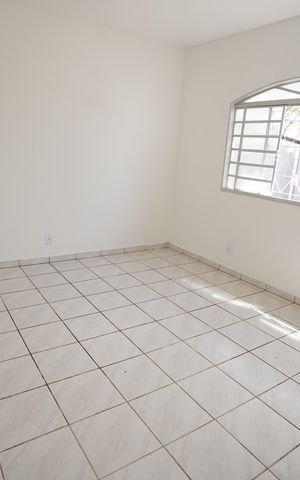 Casa para alugar com 390m², 3 quartos e 4 vagas