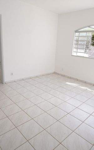 Casa para alugar com 390m², 3 quartos e 4 vagas