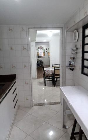 Casa à venda com 183m², 3 quartos e 2 vagas