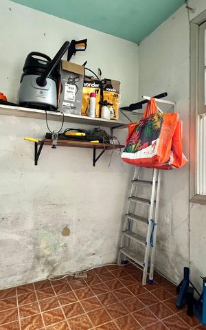 Casa à venda com 150m², 3 quartos e 2 vagasQuarto de Serviço