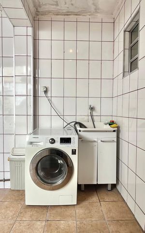 Casa à venda com 150m², 3 quartos e 2 vagasÁrea de Serviço