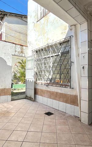 Casa à venda com 150m², 3 quartos e 2 vagasQuintal