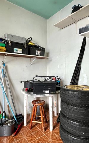 Casa à venda com 150m², 3 quartos e 2 vagasQuarto de Serviço