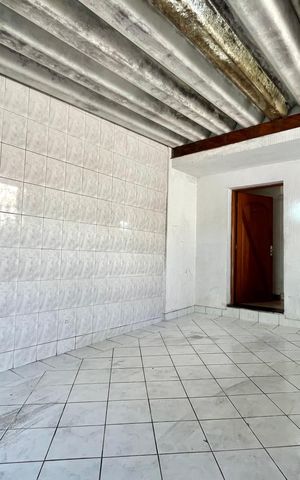 Casa à venda com 150m², 3 quartos e 2 vagasGaragem