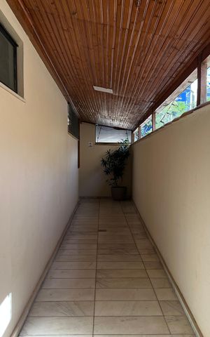 Apartamento para alugar com 300m², 2 quartos e 1 vaga Apartamento para alugar com 300m², 2 quartos e 1 vagaHall de entrada
