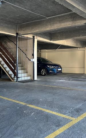 Apartamento para alugar com 300m², 2 quartos e 1 vaga Apartamento para alugar com 300m², 2 quartos e 1 vagaGaragem