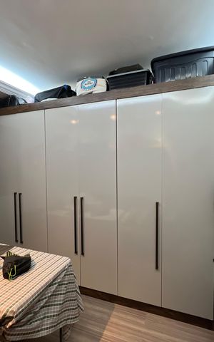 Apartamento para alugar com 300m², 2 quartos e 1 vaga Apartamento para alugar com 300m², 2 quartos e 1 vagaQuarto 2 - Armários