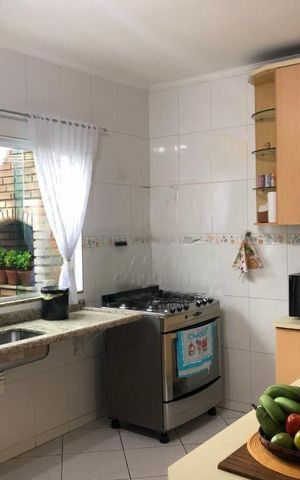 Casa à venda com 121m², 3 quartos e 2 vagas