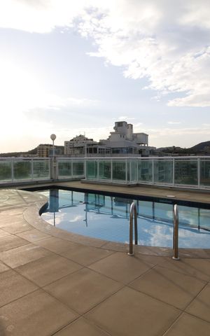 Apartamento à venda com 64m², 3 quartos e 1 vagaÁrea comum - Piscina