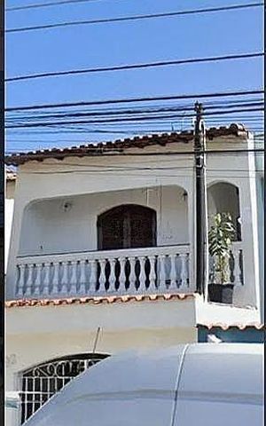 Casa à venda com 173m², 3 quartos e 2 vagas