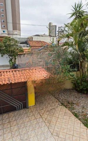 Casa à venda com 310m², 4 quartos e 6 vagas