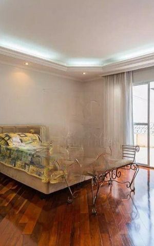 Casa à venda com 310m², 4 quartos e 6 vagas