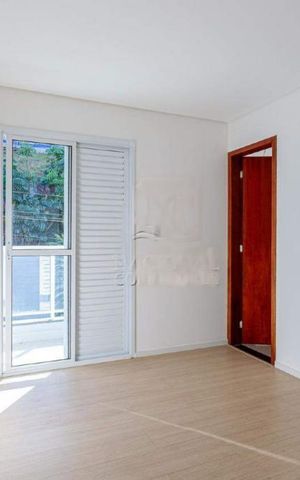 Casa à venda com 75m², 3 quartos e 2 vagas