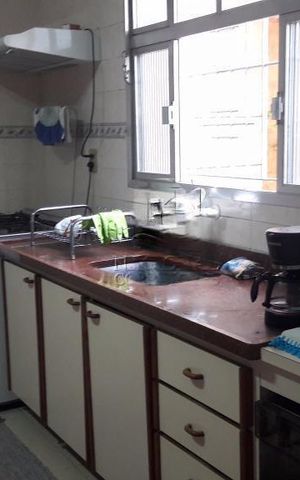 Casa à venda com 225m², 4 quartos e 2 vagas