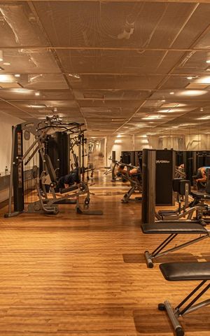 Studio para alugar com 21m², 1 quarto e sem vaga Studio para alugar com 21m², 1 quarto e sem vagaÁrea comum - Academia