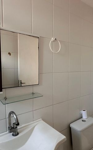 Apartamento para alugar com 44m², 2 quartos e sem vaga Apartamento para alugar com 44m², 2 quartos e sem vagaBanheiro social