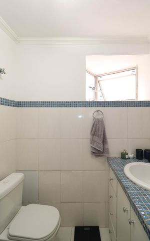 Apartamento à venda com 78m², 2 quartos e 1 vaga Apartamento à venda com 78m², 2 quartos e 1 vagaBanheiro
