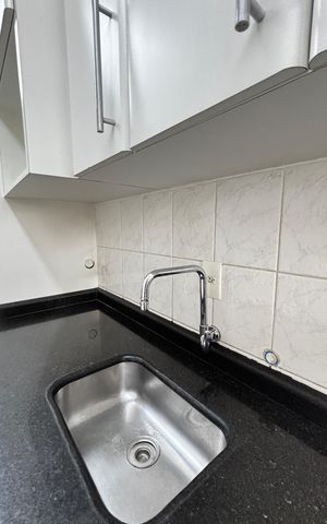 Apartamento para alugar com 76m², 2 quartos e 2 vagasCozinha